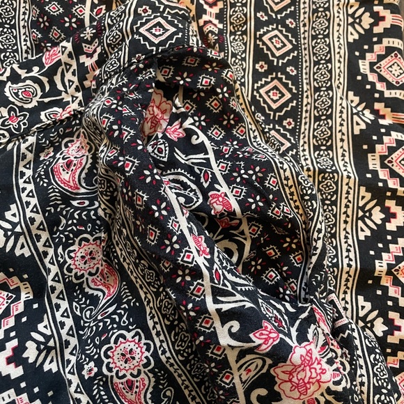 Solitaire Cropped Harem Pants - Picture 3 of 6